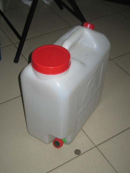 飲水20公升水桶
