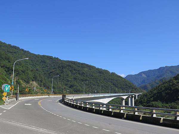 1得樂日嘎大橋 (1).JPG