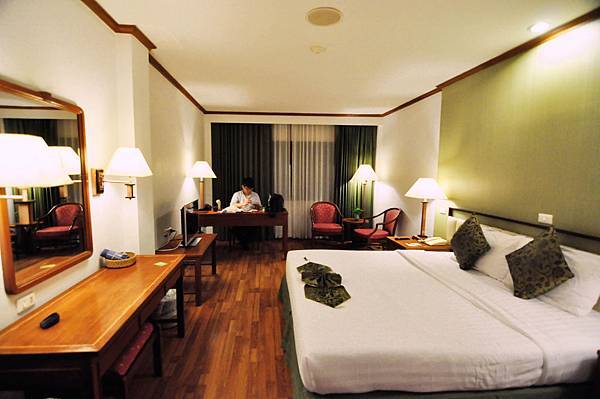 _DSC0352.jpg _DSC0352.jpg