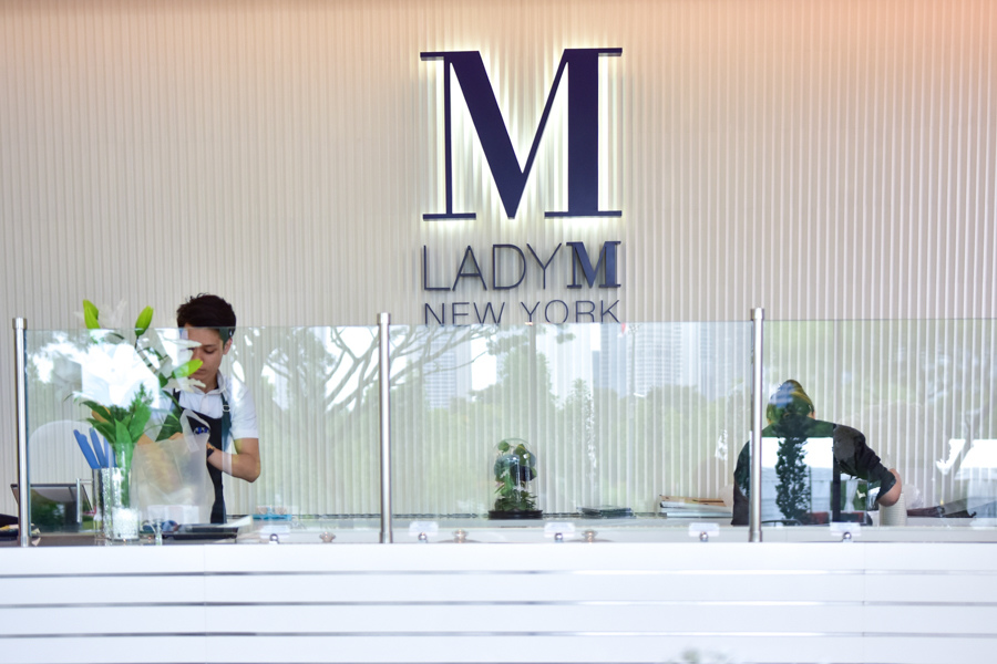 Lady M-24.jpg Lady M-24.jpg