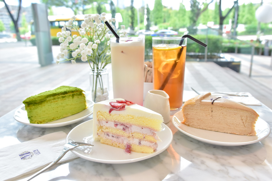 Lady M-4.jpg Lady M-4.jpg