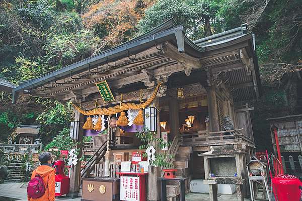 日本 鞍馬貴船一日遊 鞍馬寺 貴船神社 水占卜 繪馬 紅葉隧道 Pengu 說真的 痞客邦 日本 鞍馬貴船一日遊 鞍馬寺 貴船神社 水占卜 繪馬 紅葉隧道 Pengu 說真的 痞客邦