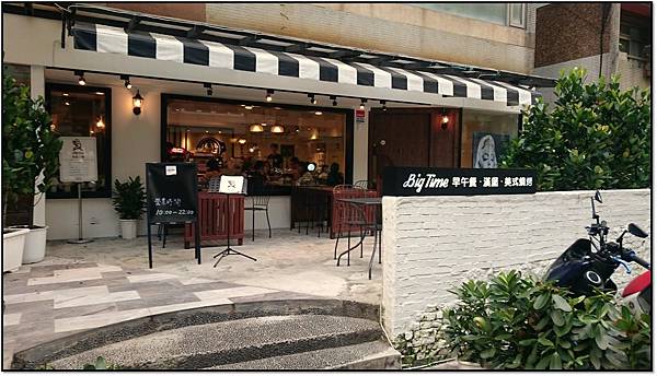 店門.jpg 店門.jpg