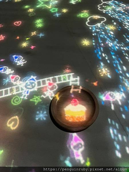 LINE_ALBUM_2022 teamlab_220909_4 LINE_ALBUM_2022 teamlab_220909_4