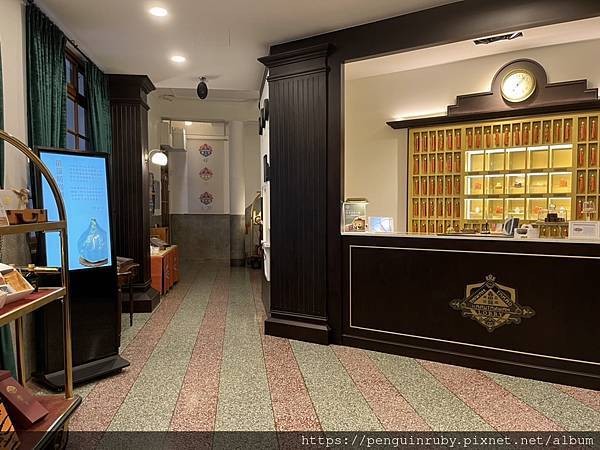 S__82051085 S__82051085