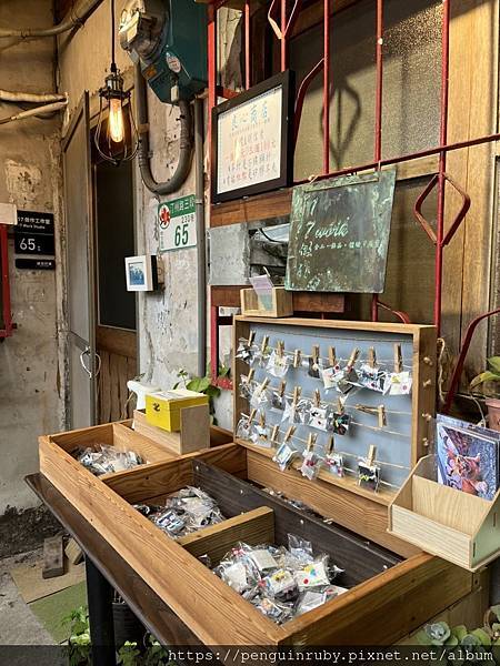 S__85311502 S__85311502