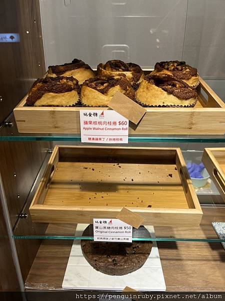 S__85975048 S__85975048