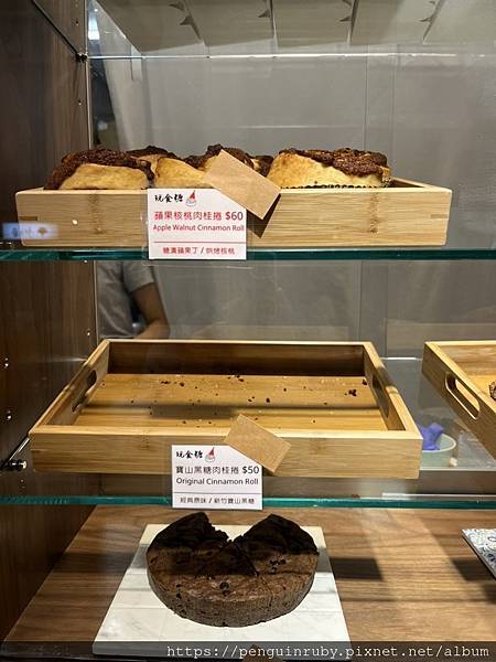 S__85975050 S__85975050