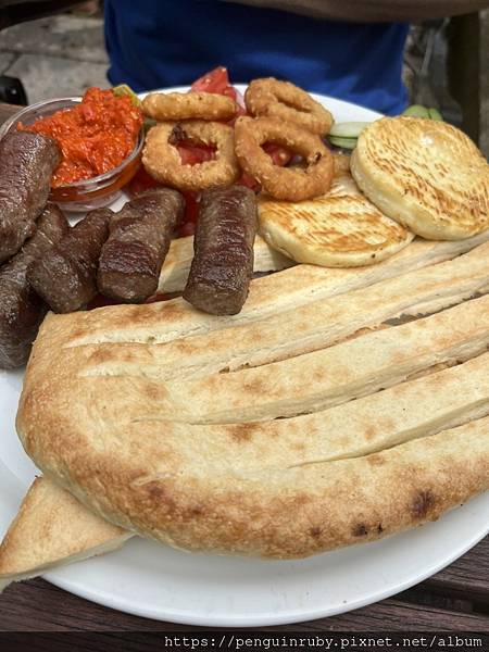 S__89604100_0 S__89604100_0