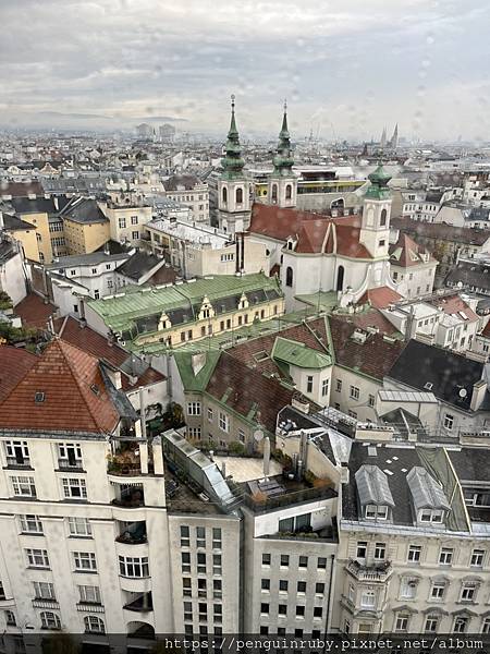 奧地利二戰時期的高射砲塔演變而成的維也納水族館Haus d 奧地利二戰時期的高射砲塔演變而成的維也納水族館Haus d