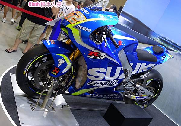 3 SUZUKI GSX-RR moto gp廠車 1.JPG