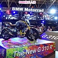 1 BMW G 310 R佈景.JPG