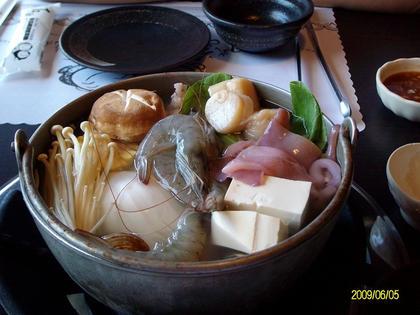 妹妹說想吃手卷.所以來石頭