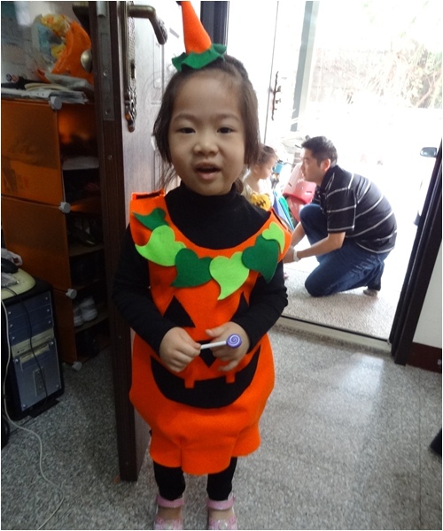 20131031-幼稚園萬聖節-1.jpg