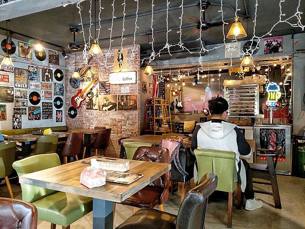 PATIO46_200106_0051.jpg PATIO46_200106_0051.jpg