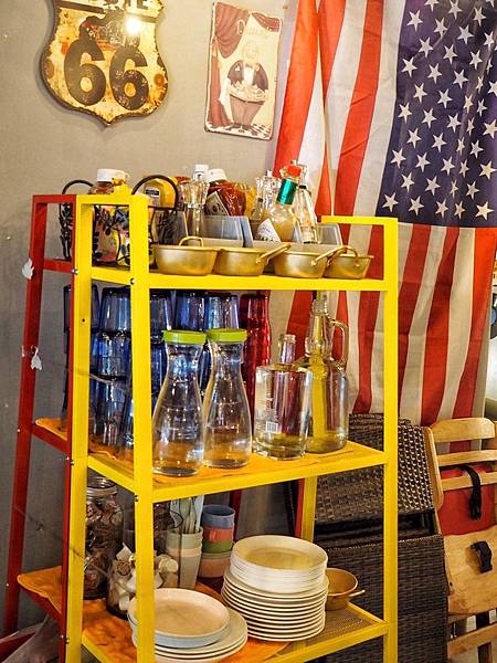 PATIO46_200106_0045.jpg PATIO46_200106_0045.jpg