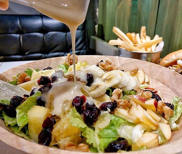 PATIO46_200106_0010.jpg PATIO46_200106_0010.jpg