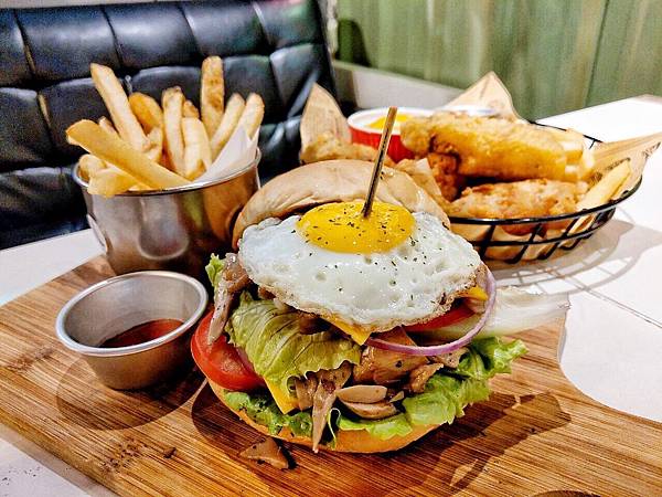 PATIO46_200106_0015.jpg PATIO46_200106_0015.jpg