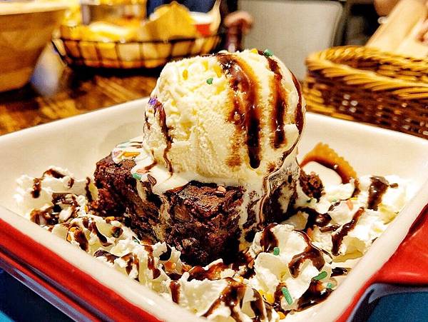 PATIO46_200106_0005.jpg PATIO46_200106_0005.jpg