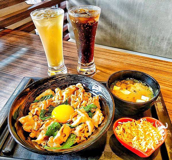 新丼_200706_11.jpg 新丼_200706_11.jpg