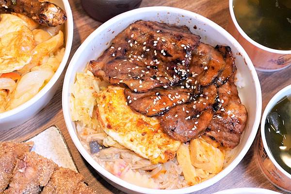 粗飽烤肉飯015.jpg 粗飽烤肉飯015.jpg