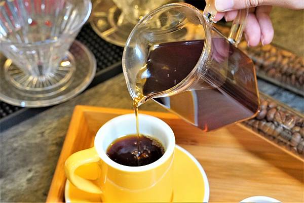 熊喝咖啡018.jpg 熊喝咖啡018.jpg