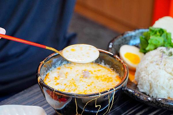 LINE_ALBUM_One More泰_220604_29.jpg LINE_ALBUM_One More泰_220604_29.jpg