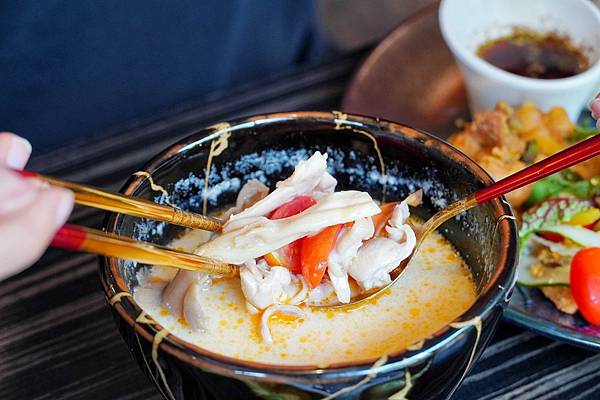 LINE_ALBUM_One More泰_220604_30.jpg LINE_ALBUM_One More泰_220604_30.jpg