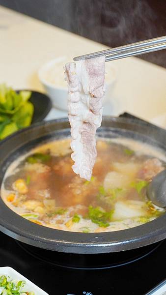 LINE_ALBUM_狂一鍋漢口店_220909_3.jpg LINE_ALBUM_狂一鍋漢口店_220909_3.jpg