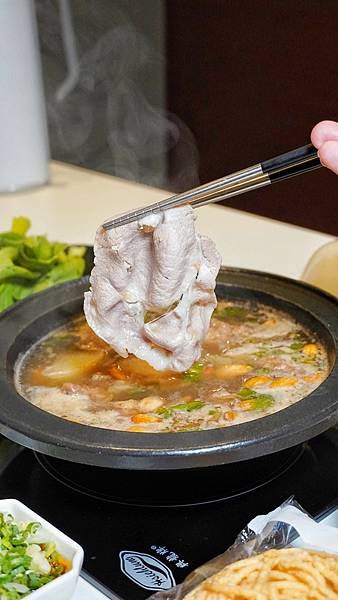 LINE_ALBUM_狂一鍋漢口店_220909_9.jpg LINE_ALBUM_狂一鍋漢口店_220909_9.jpg