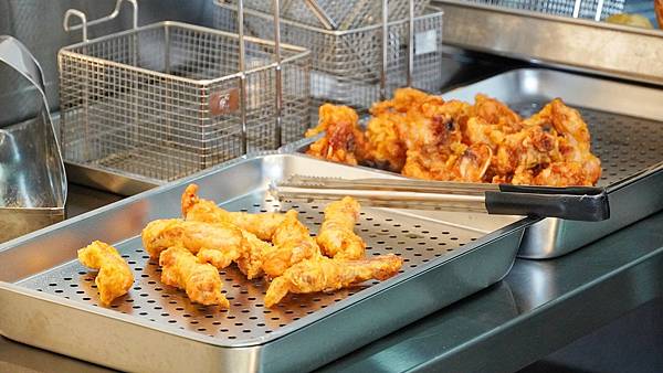 LINE_ALBUM_搞什麼灰雞益民店_221006_27.jpg LINE_ALBUM_搞什麼灰雞益民店_221006_27.jpg