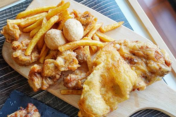 LINE_ALBUM_搞什麼灰雞益民店_221006_21.jpg LINE_ALBUM_搞什麼灰雞益民店_221006_21.jpg