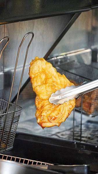 LINE_ALBUM_搞什麼灰雞益民店_221006_24.jpg LINE_ALBUM_搞什麼灰雞益民店_221006_24.jpg