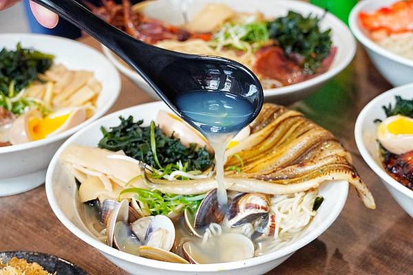 LINE_ALBUM_兆曜拉麵 丼飯_221029_19.jpg