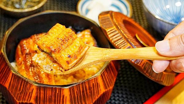 LINE_ALBUM_一鰻_221112_2.jpg LINE_ALBUM_一鰻_221112_2.jpg