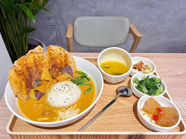 LINE_ALBUM_熱浪島南洋蔬食(裕隆城店)_231008_18.jpg LINE_ALBUM_熱浪島南洋蔬食(裕隆城店)_231008_18.jpg
