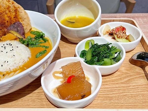 LINE_ALBUM_熱浪島南洋蔬食(裕隆城店)_231008_16.jpg LINE_ALBUM_熱浪島南洋蔬食(裕隆城店)_231008_16.jpg