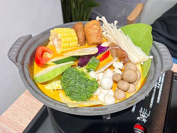 LINE_ALBUM_熱浪島南洋蔬食(裕隆城店)_231008_7.jpg LINE_ALBUM_熱浪島南洋蔬食(裕隆城店)_231008_7.jpg