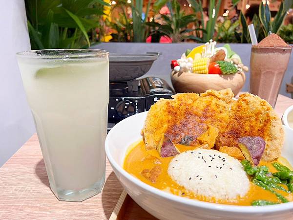 LINE_ALBUM_熱浪島南洋蔬食(裕隆城店)_231008_10.jpg LINE_ALBUM_熱浪島南洋蔬食(裕隆城店)_231008_10.jpg