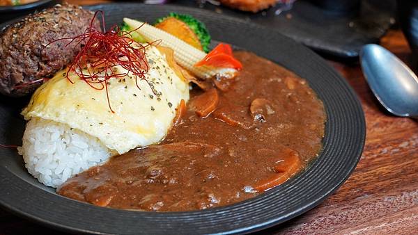 LINE_ALBUM_粕粕咖哩 POPO CURRY_240101_117.jpg