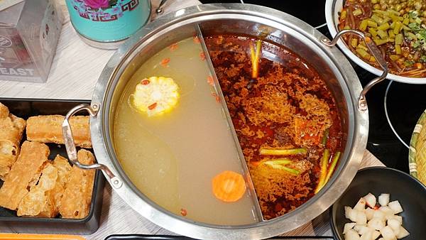 LINE_ALBUM_餉串串 二傻夫婦_240514_21.jpg