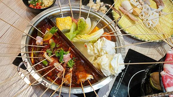 LINE_ALBUM_餉串串 二傻夫婦_240514_12.jpg