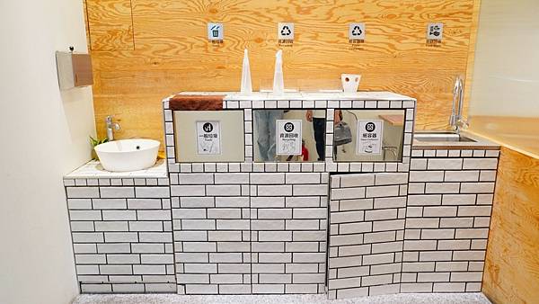 LINE_ALBUM_KATZ卡司.勤美 二傻夫婦_240616_1.jpg