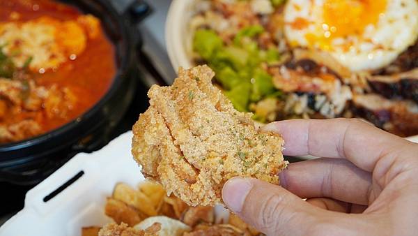 LINE_ALBUM_KATZ卡司.勤美 二傻夫婦_240616_9.jpg