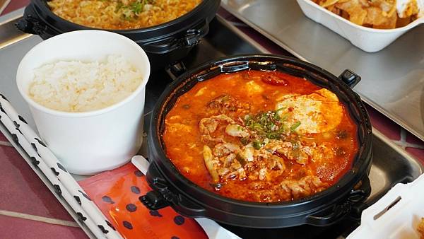 LINE_ALBUM_KATZ卡司.勤美 二傻夫婦_240616_7.jpg