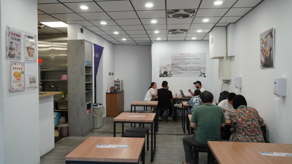 LINE_ALBUM_王爺王肉羹太平店_250528_35.jpg