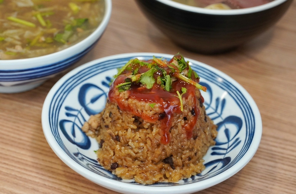 LINE_ALBUM_王爺王肉羹太平店_250529_2.jpg