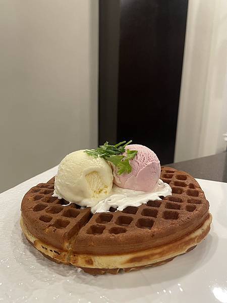 香香香菜花生鬆餅鹹甜交錯、層次豐富_0 (2).jpg