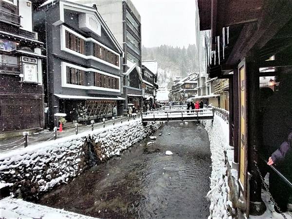 日本東北秘境=大正ロマンの湯の町= 銀山溫泉  神隱少女湯屋