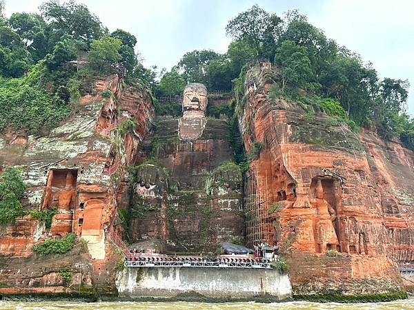 前往【宜賓三太子祖廟】順遊=樂山大佛.翠屏山.熊貓基地.李莊